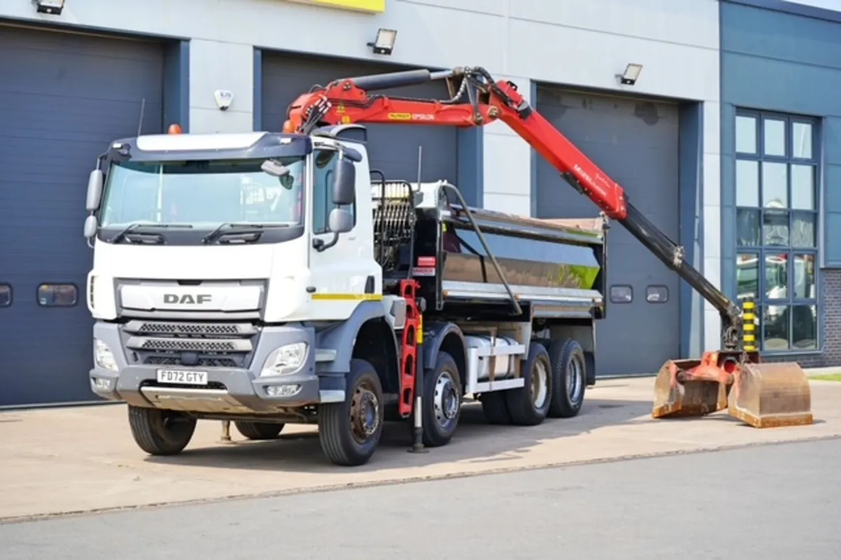 2022 DAF CF 450 8X4 TIPPER GRAB - Image 3