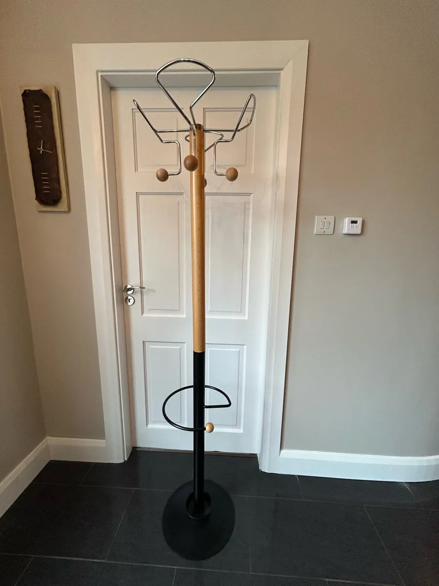 Coat stand