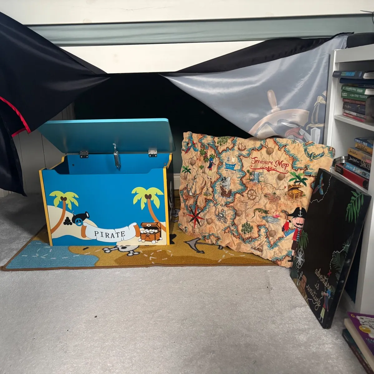 Kids pirate mid-sleeper bed & accessories - Image 2