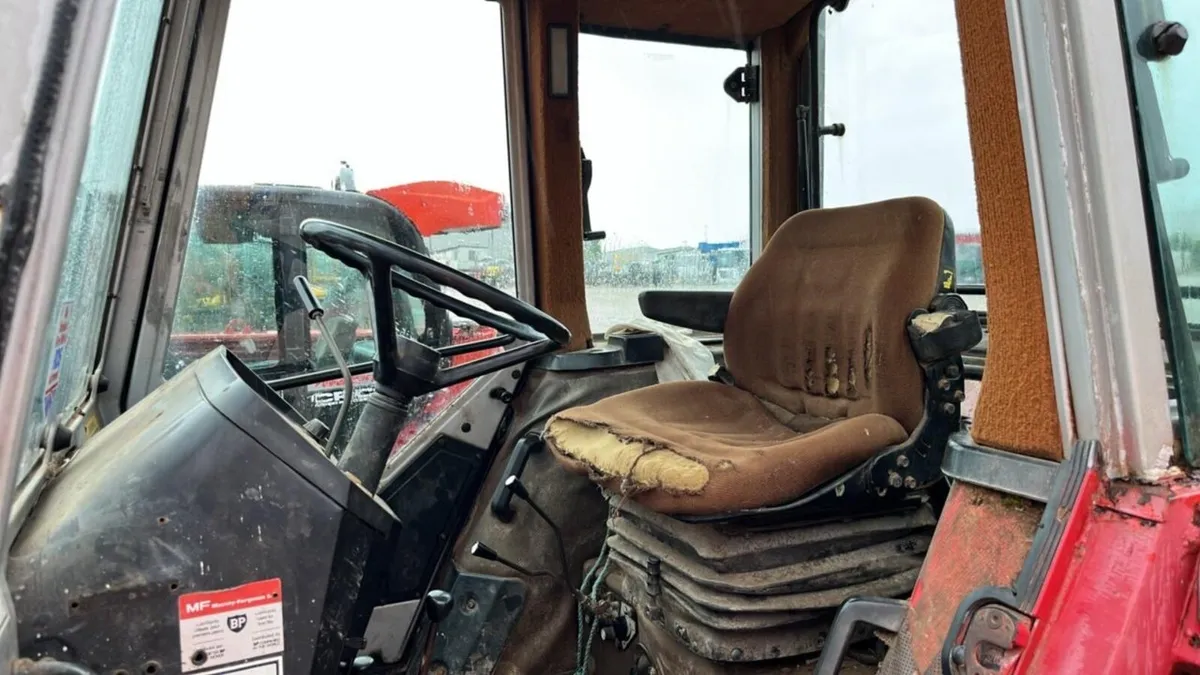 Massey Ferguson 698 - Image 4