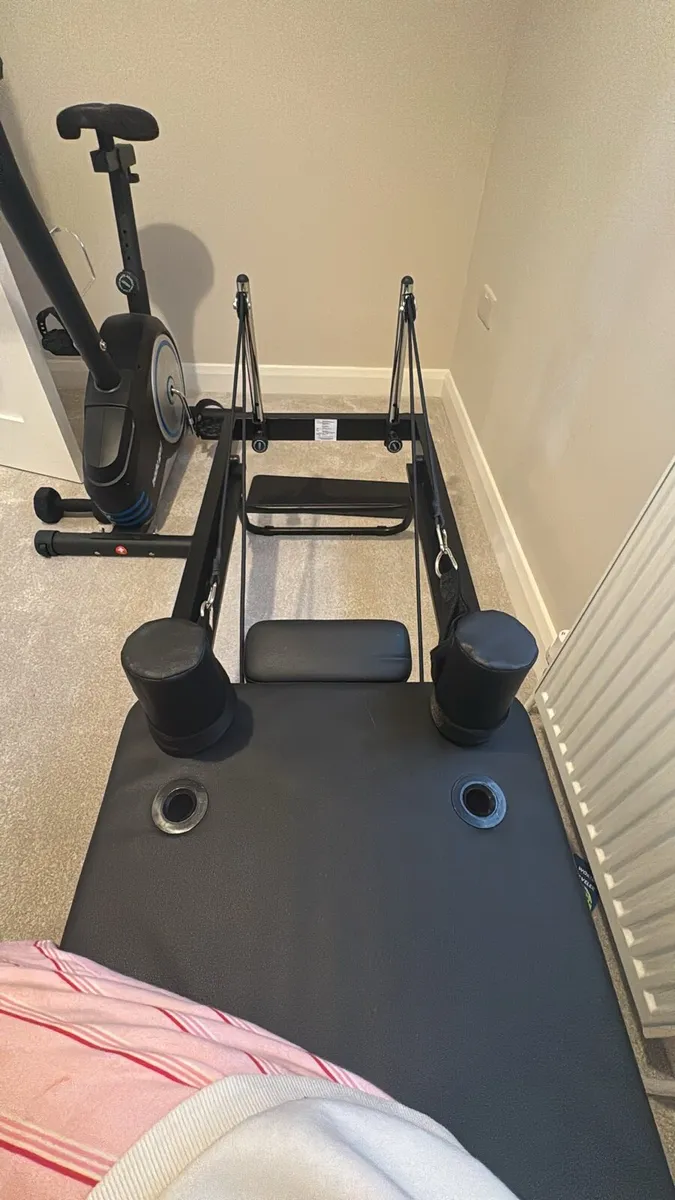 Reformer Pilates Machine - Image 3