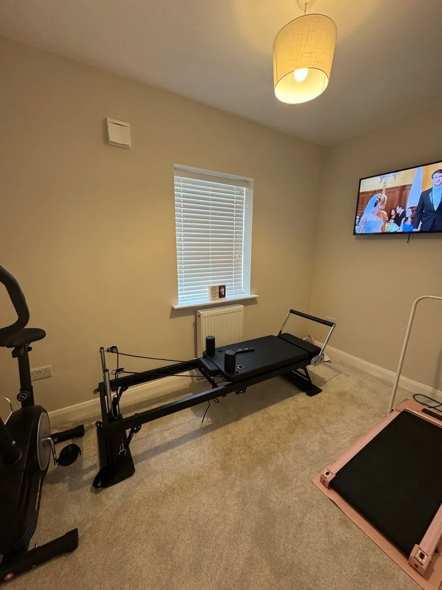 Reformer Pilates Machine - Image 4