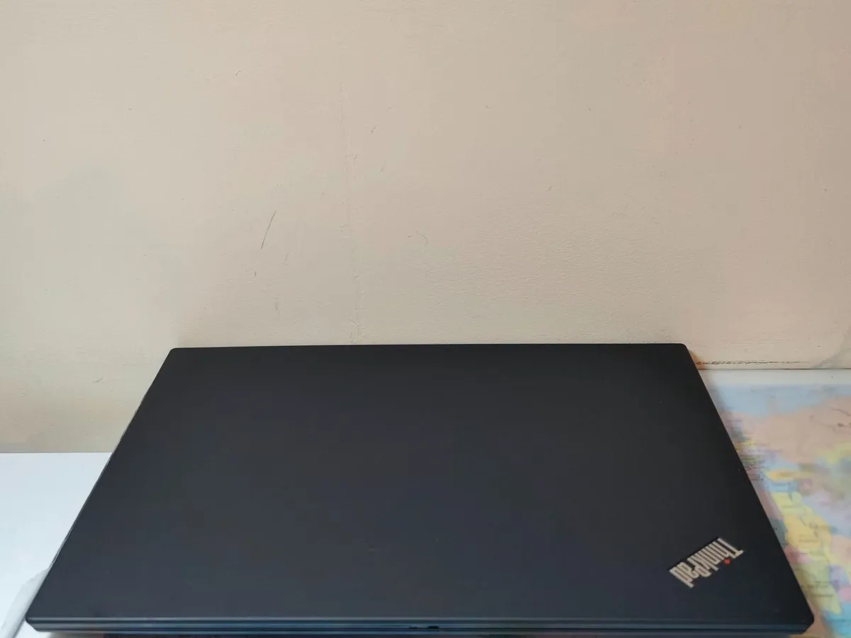 Lenovo ThinkPad T490 Intel i5 8th Gen | 16GB RAM | - Image 4