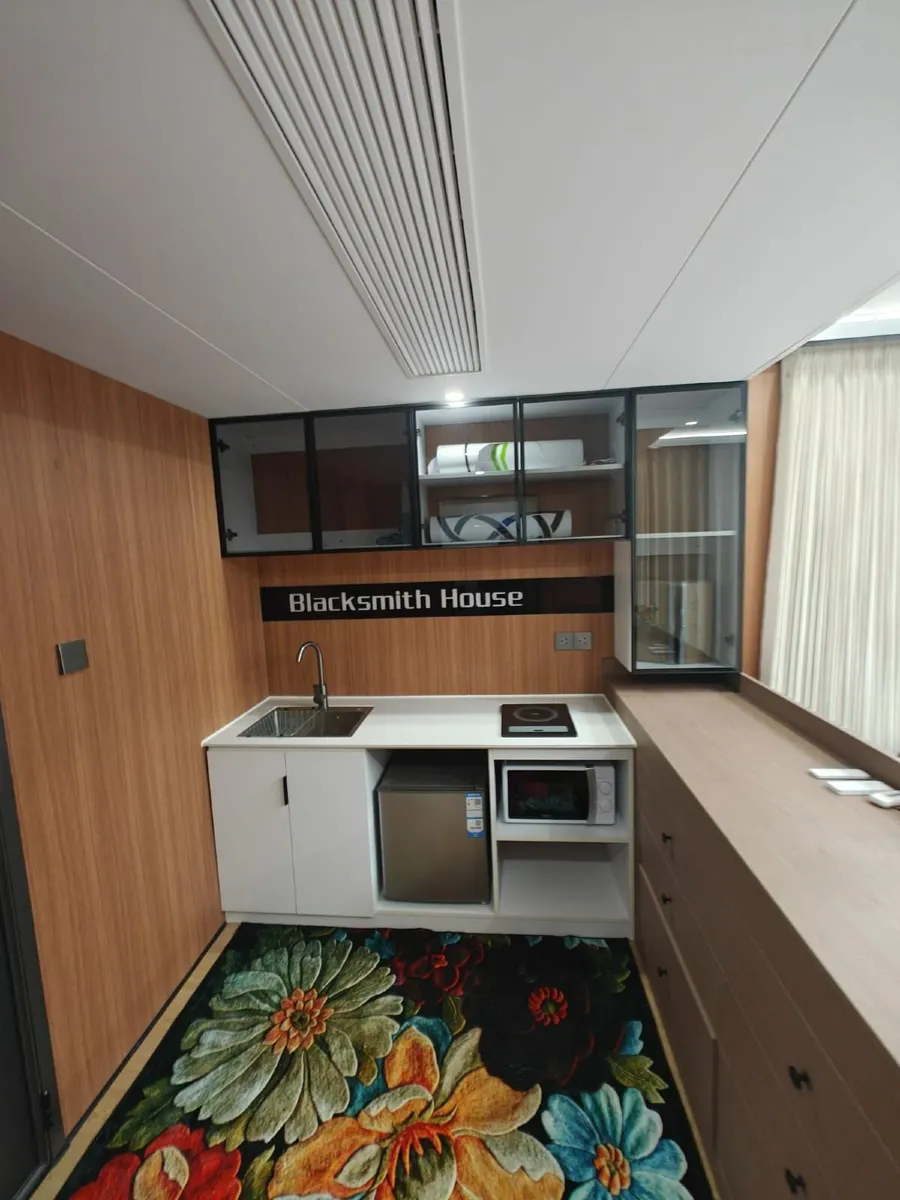 Luxury Space Capsule Home – Ready to View - Image 4