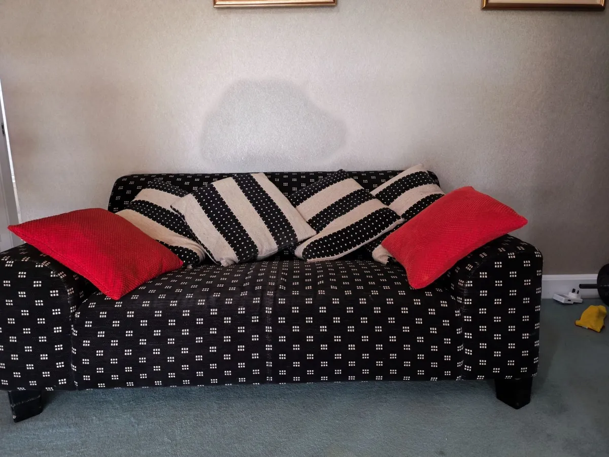 Couch - Image 2