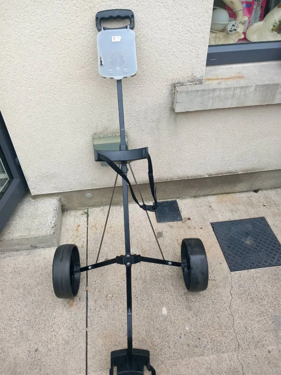 Spalding golf trolley. - Image 3