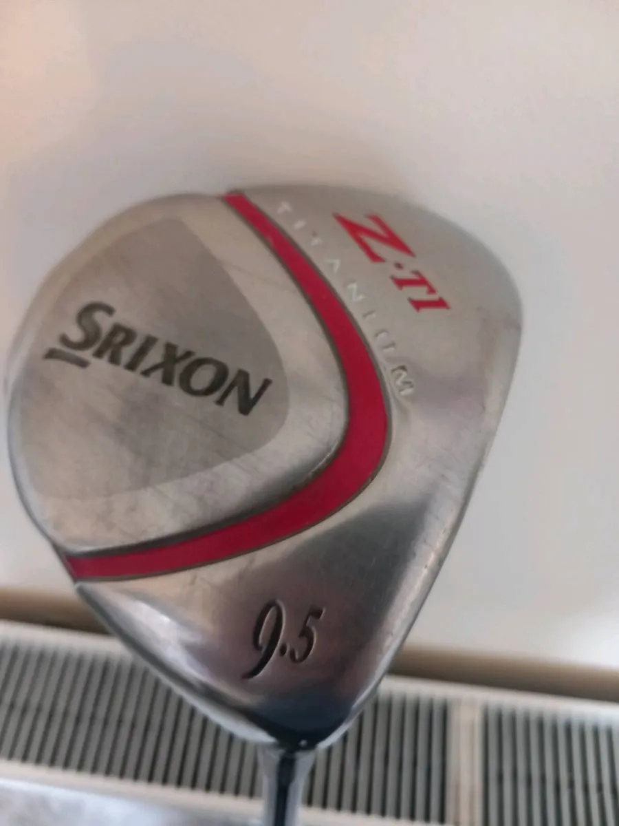 Srixon golf driver 9.5°. Right handed club - Image 1