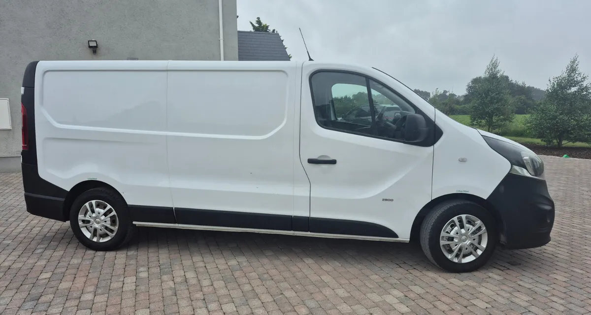 2016 Opel Vivaro LWB - Image 4