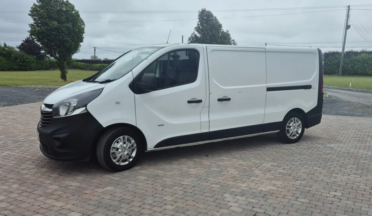 2016 Opel Vivaro LWB - Image 2