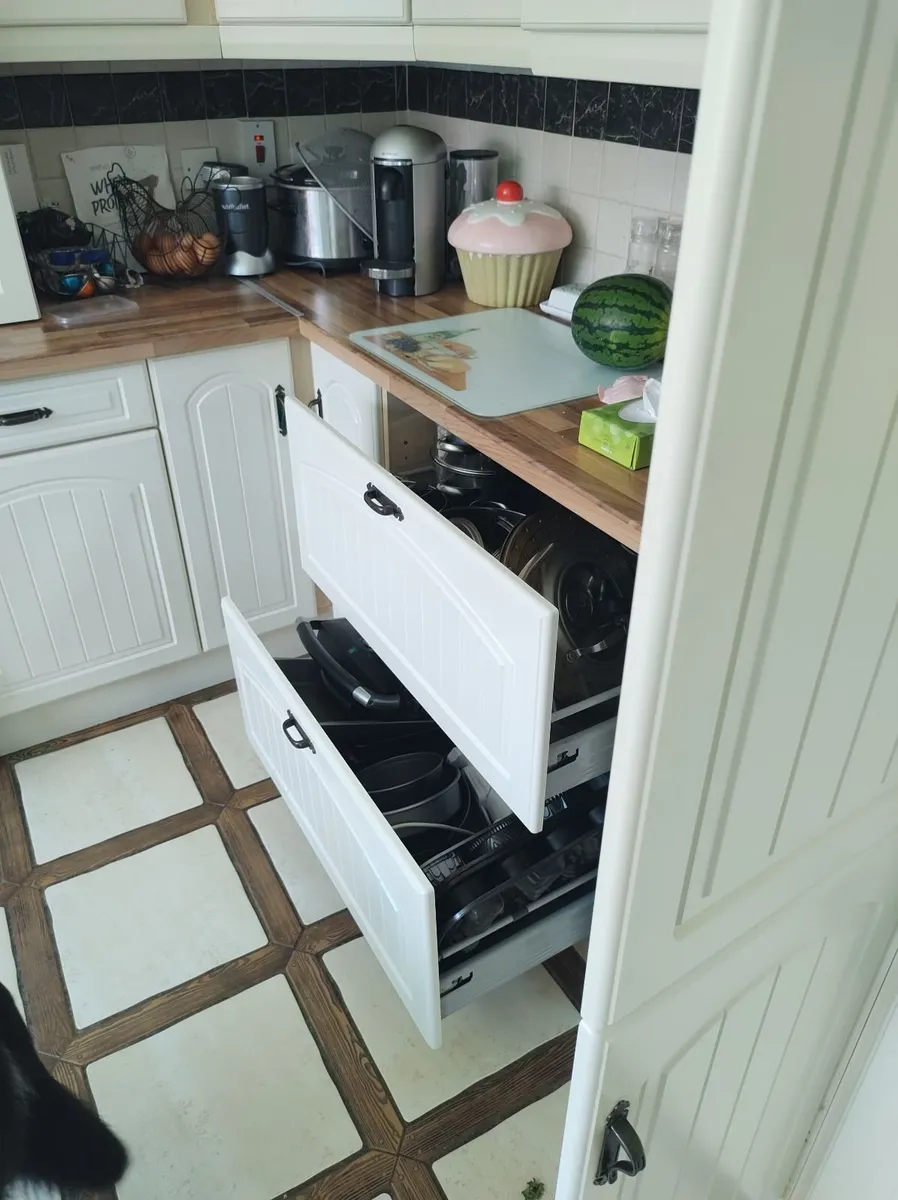 kitchen and appliances - Image 3