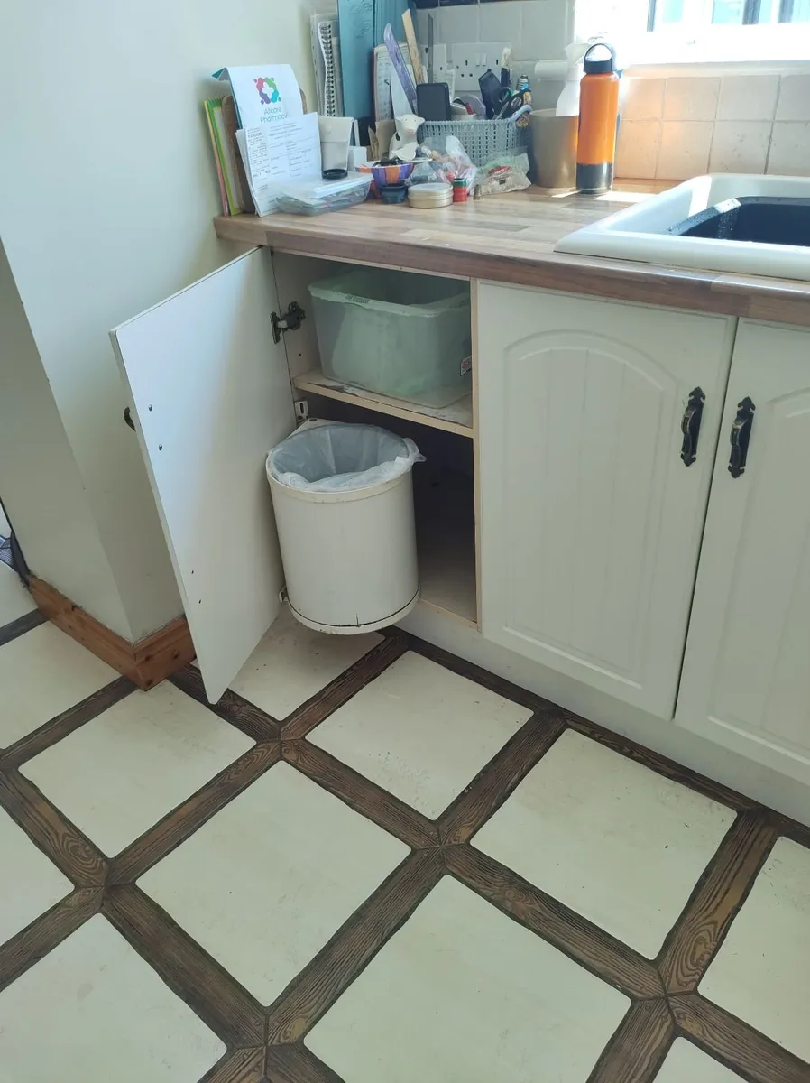 kitchen and appliances - Image 4