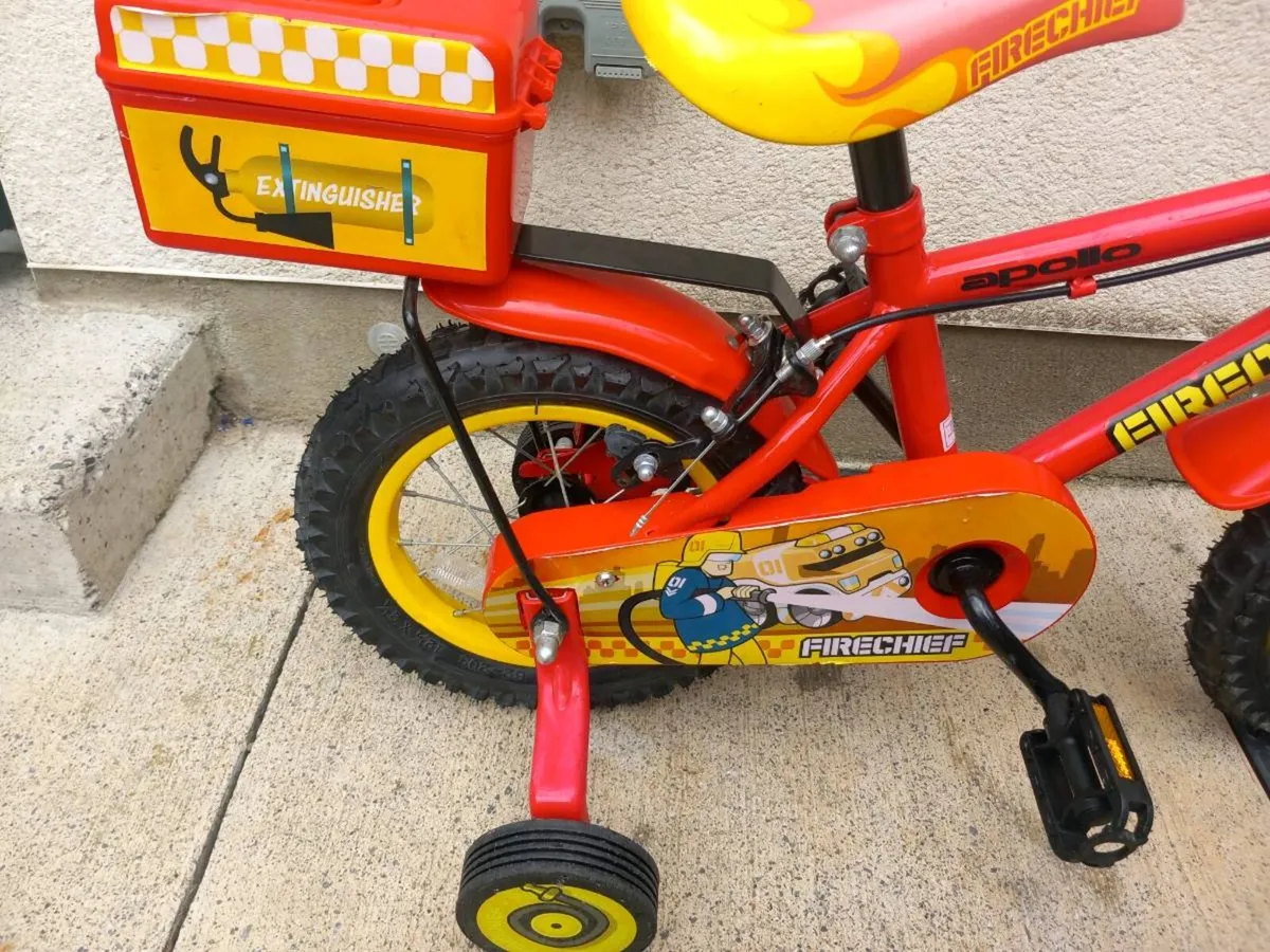 Kids firechief bike size 12 inch wheels - Image 3