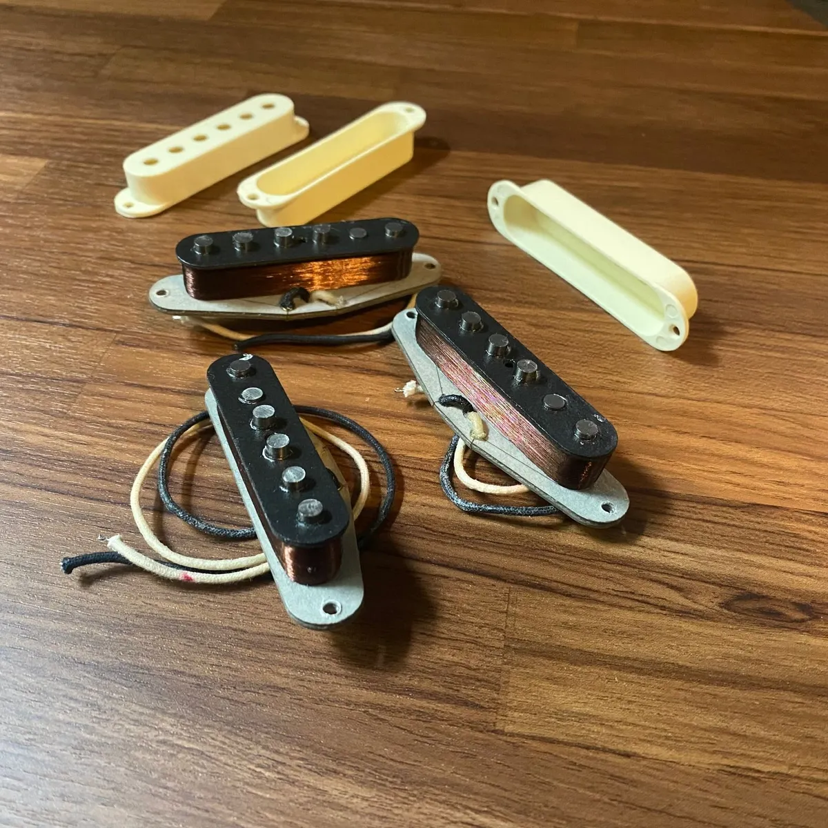 Fender Pure Vintage ’65 Strat Pickup Set - Image 4