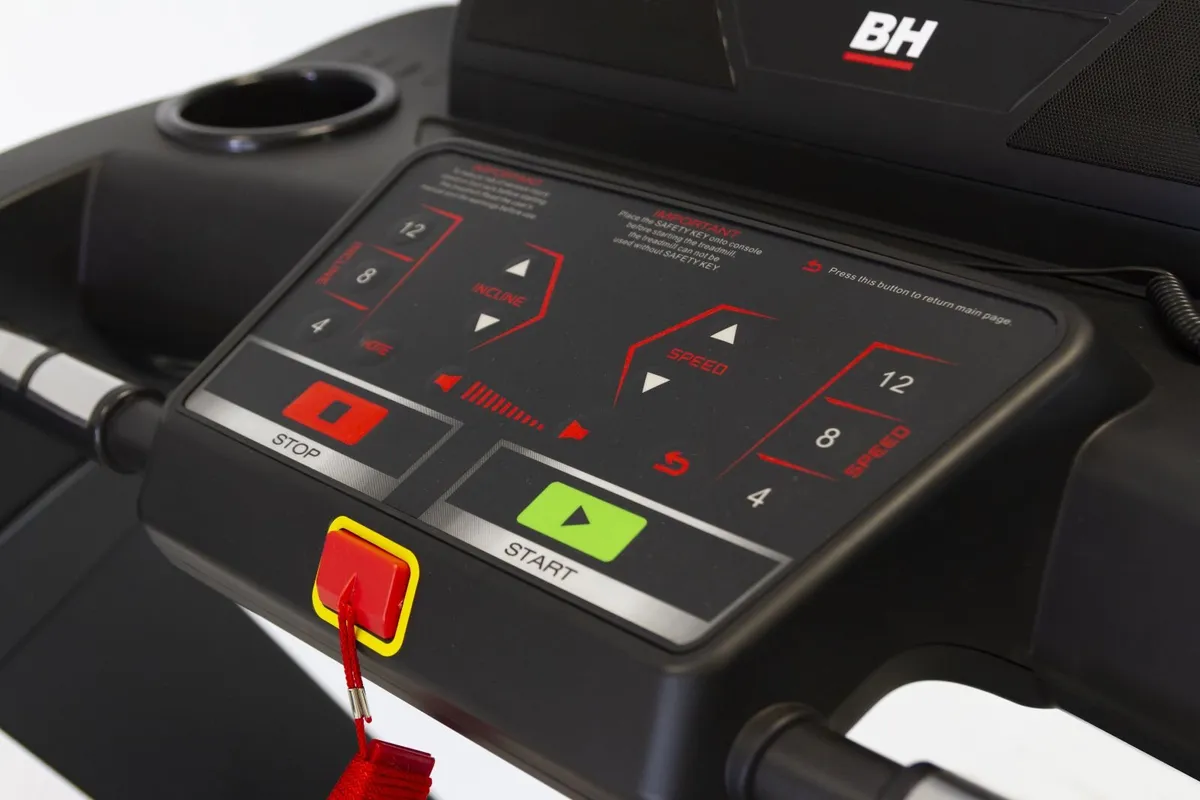 BH Fitness: RS900 Multimedia Treadmill - Gym - Image 4