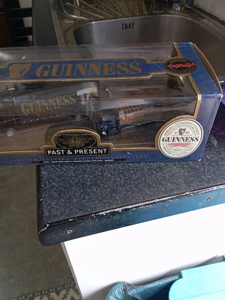 Guinness's die cast new in box - Image 1