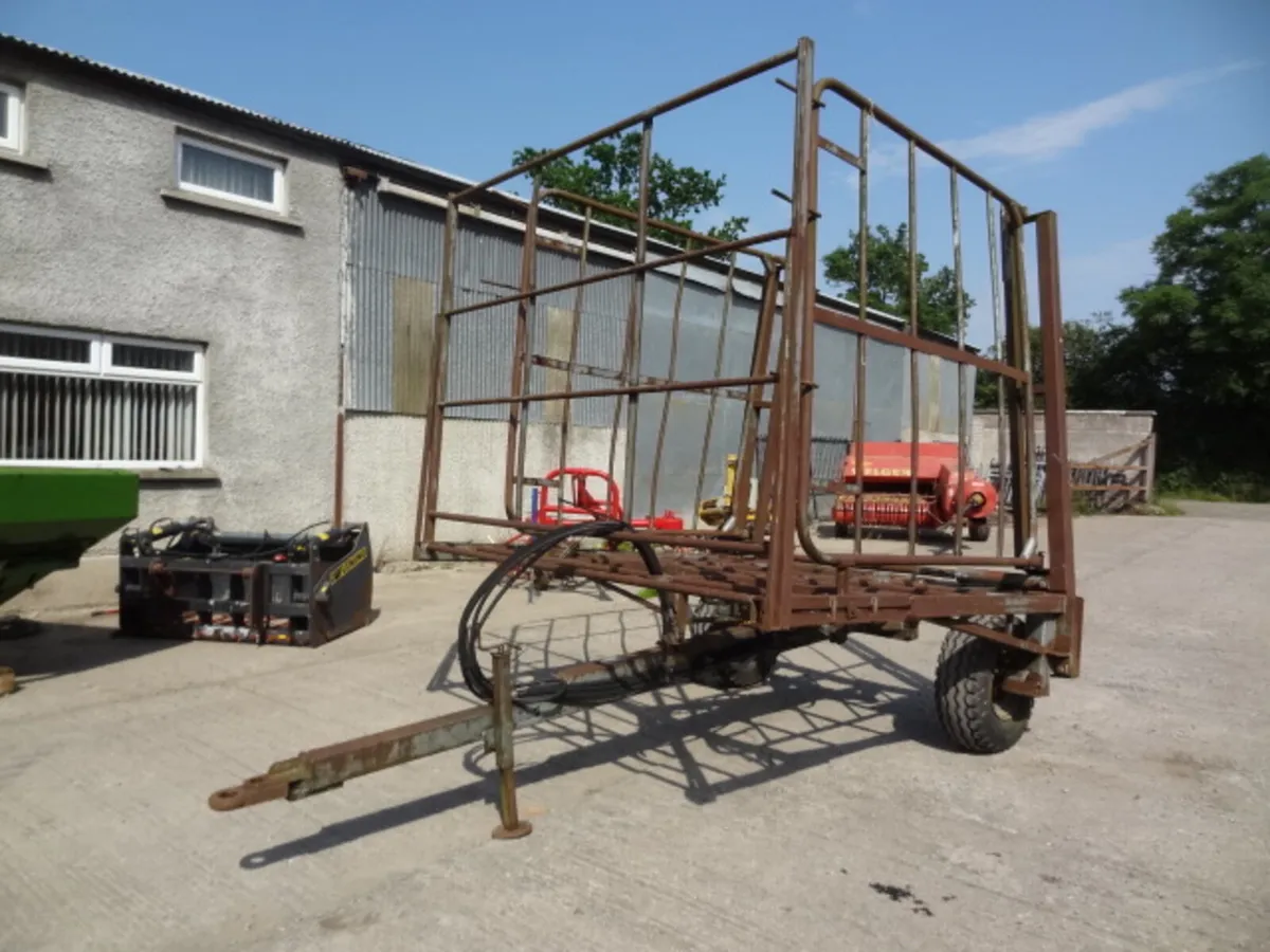 Russells 56 Bale Trailer Clamp - Image 1