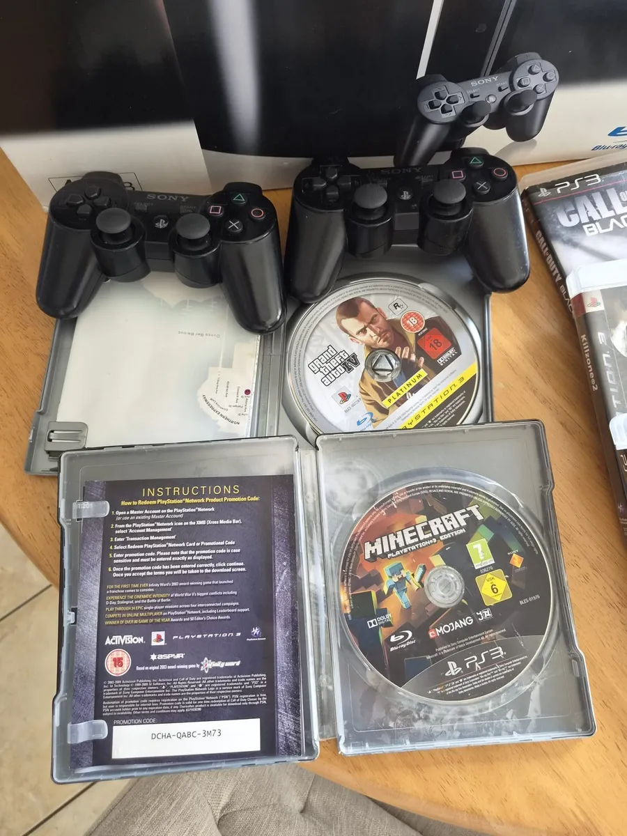 PS3 + 2 controllers + 11 games - Image 4