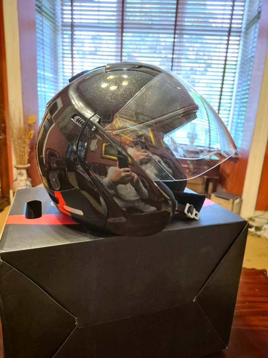 Caberg motorcycle helmet - Image 4