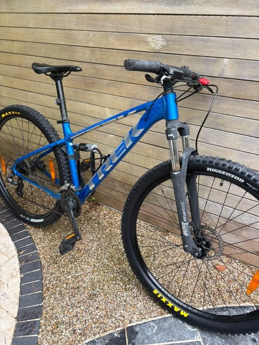 Trek Marlin 6 - Image 1