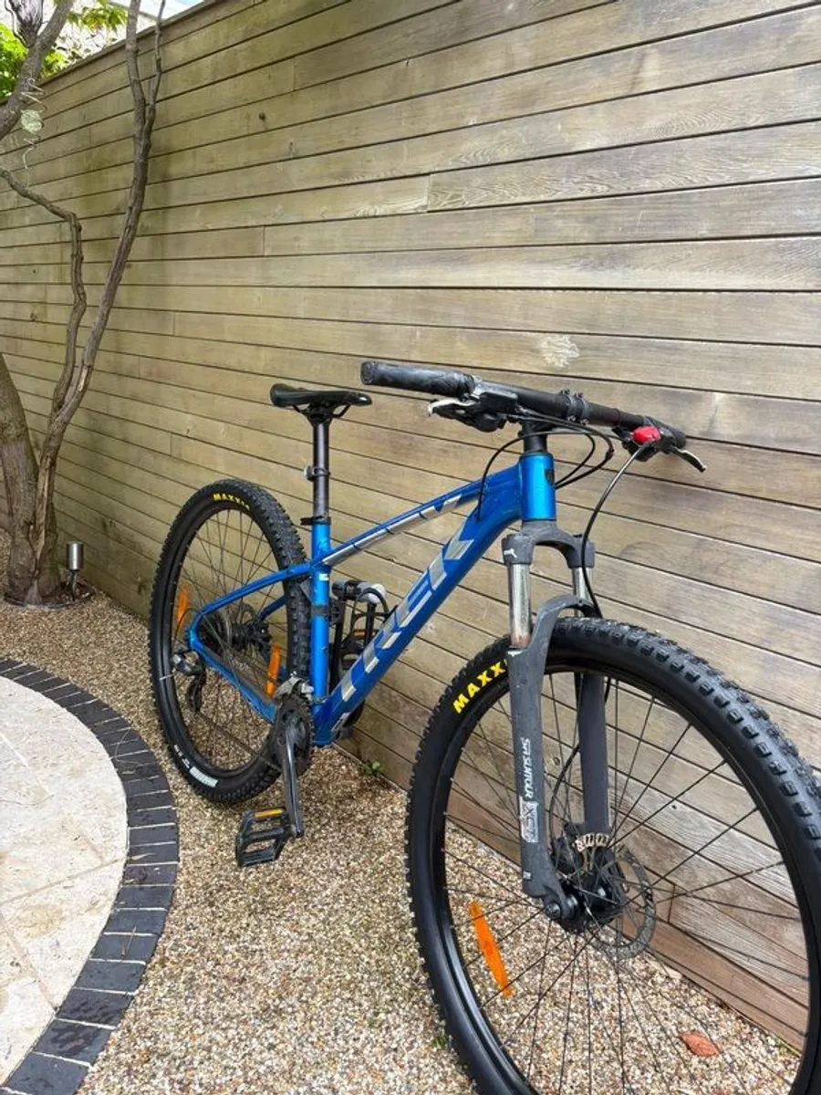 Trek Marlin 6 - Image 2