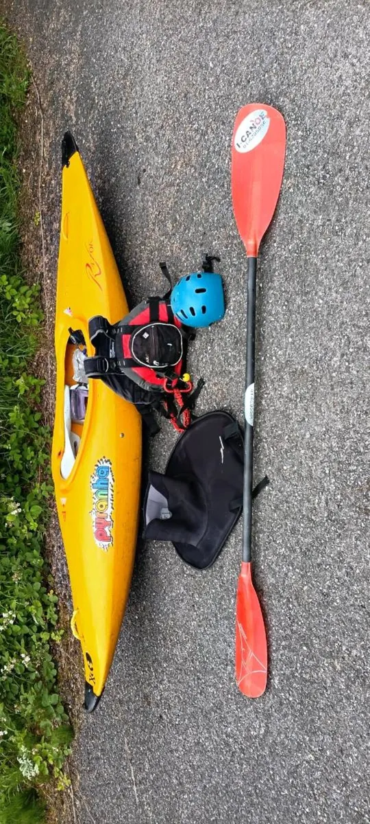 Kayaking equipment - Image 1