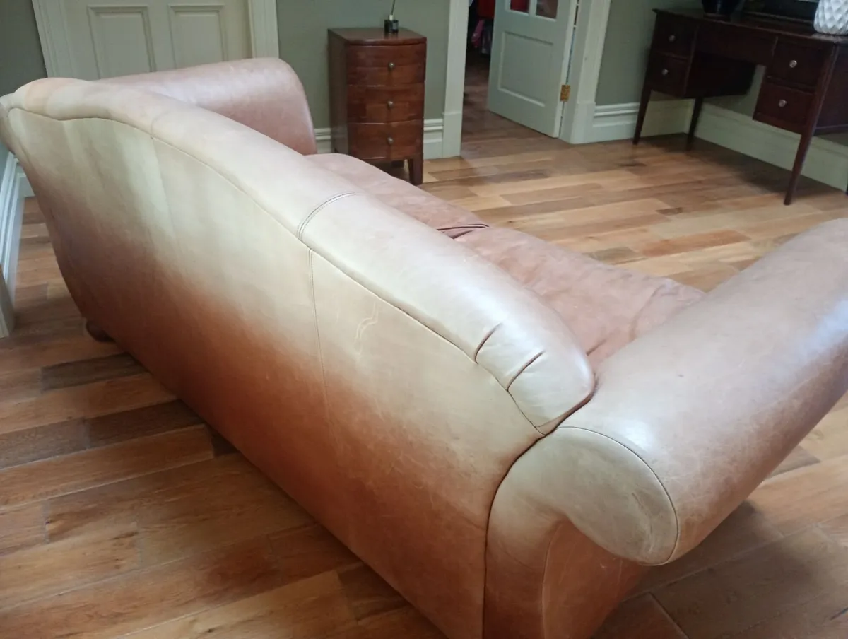 Couch - Image 3