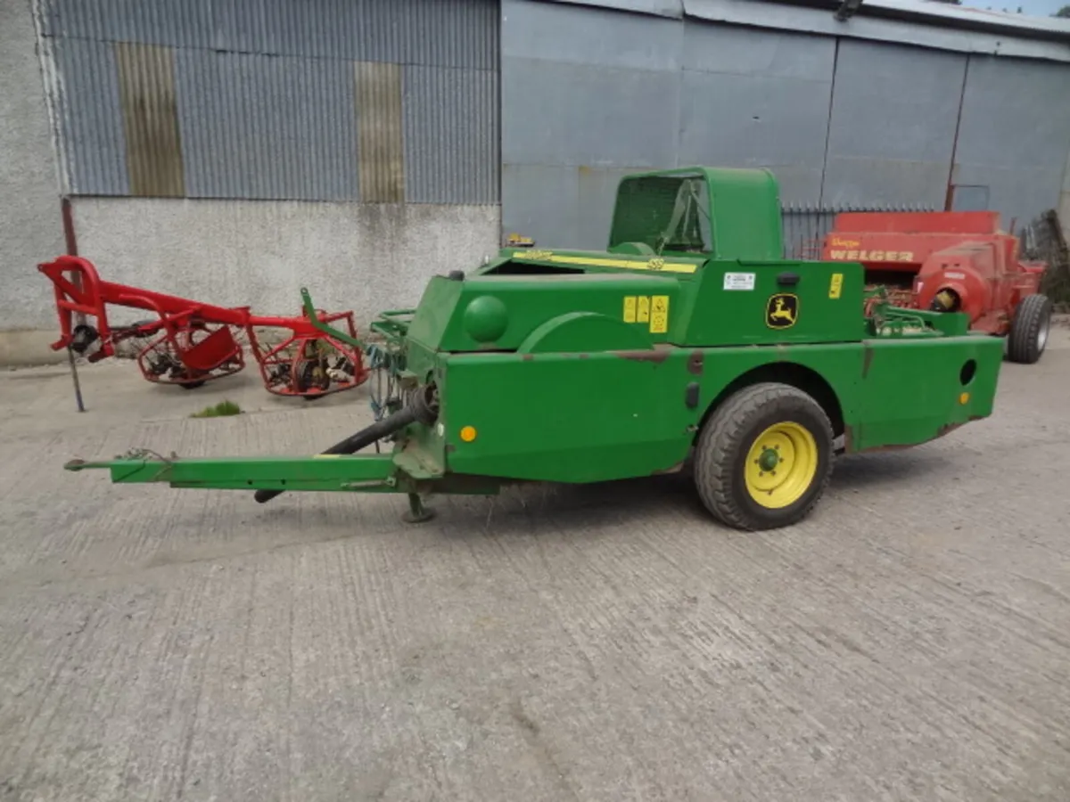 John Deere 459 Conventional Square Baler - Image 4