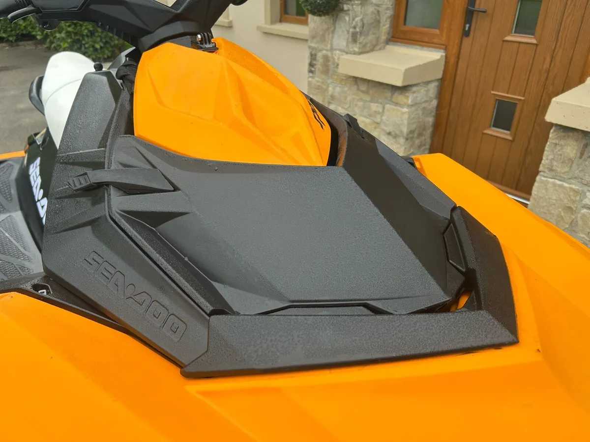 Seadoo spark 90hp 39hours - Image 4