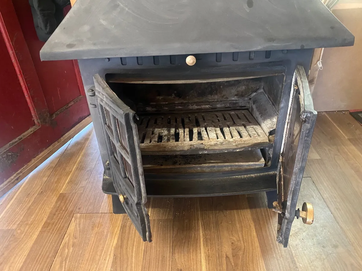 Stove - Image 2