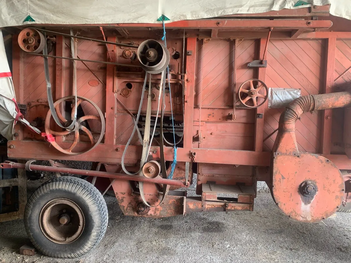 Ransomes 4’ 6’’ threshing machine with elevator - Image 3
