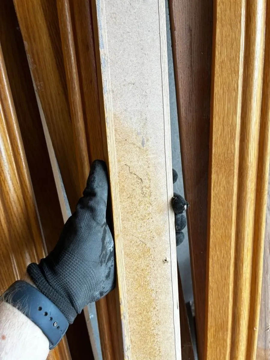 8 x Solid Oak Doors, frames, skirting etc - Image 4