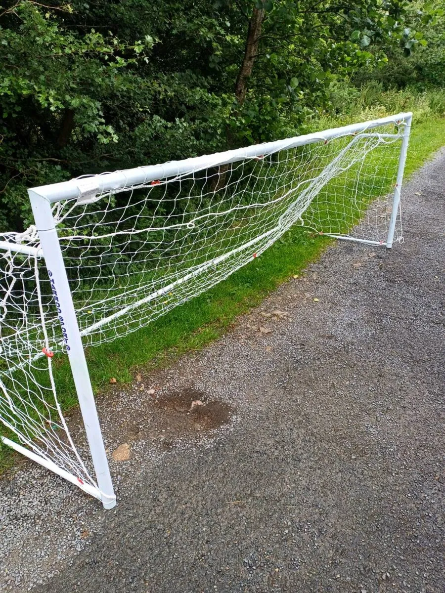 Football goals - Image 1
