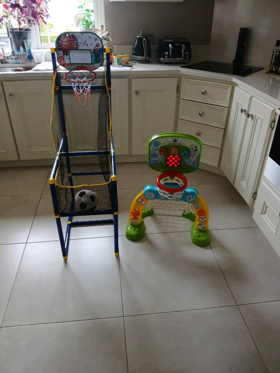 Toys - Image 4
