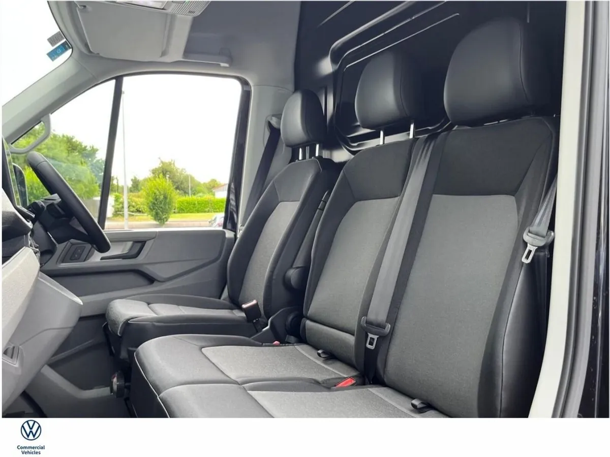 Volkswagen Crafter 4MOTION HIGHLINE MWB HIGHROOF 1 - Image 4