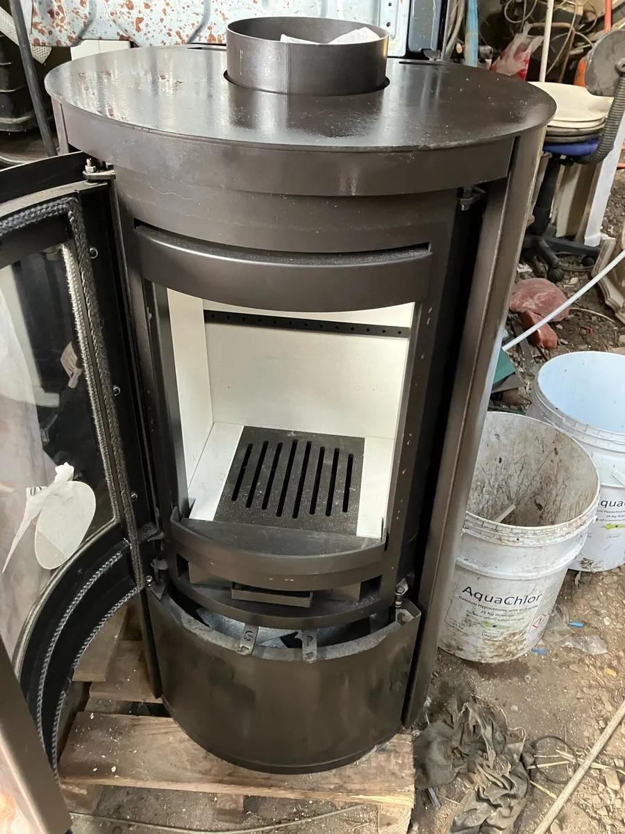 Stanley Solis F800 Grande - Image 2