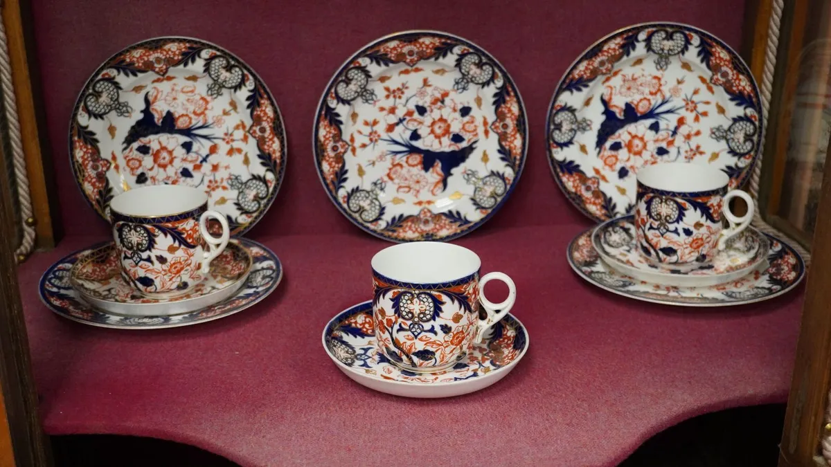Royal Crown Derby - Image 2