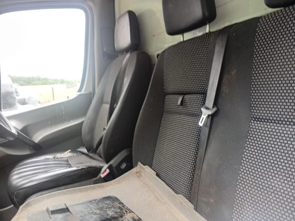 Mercedes-Benz X-Class 2010 - Image 3