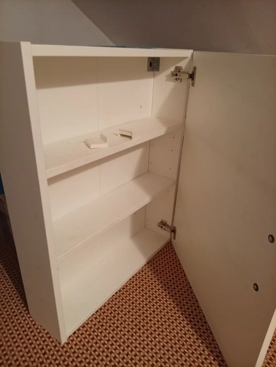 Ikea kitchen cabinet with inside shelf white - Image 2