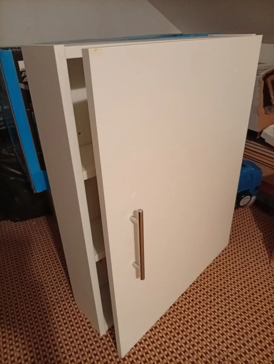 Ikea kitchen cabinet with inside shelf white - Image 1