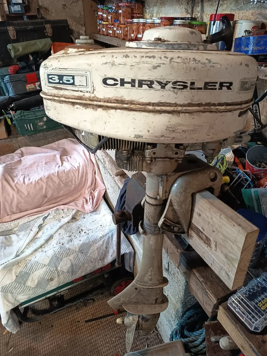 outboard engine - Image 1