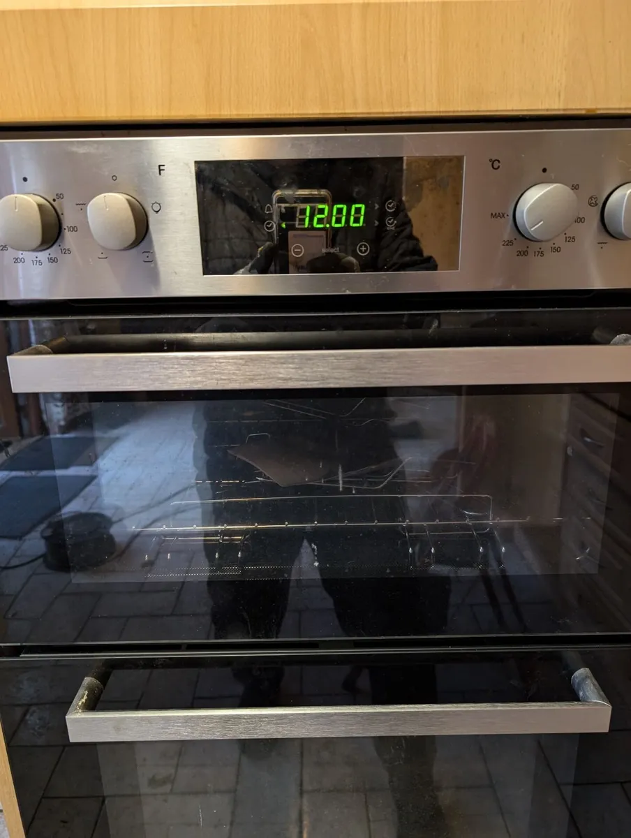 Oven - Image 2