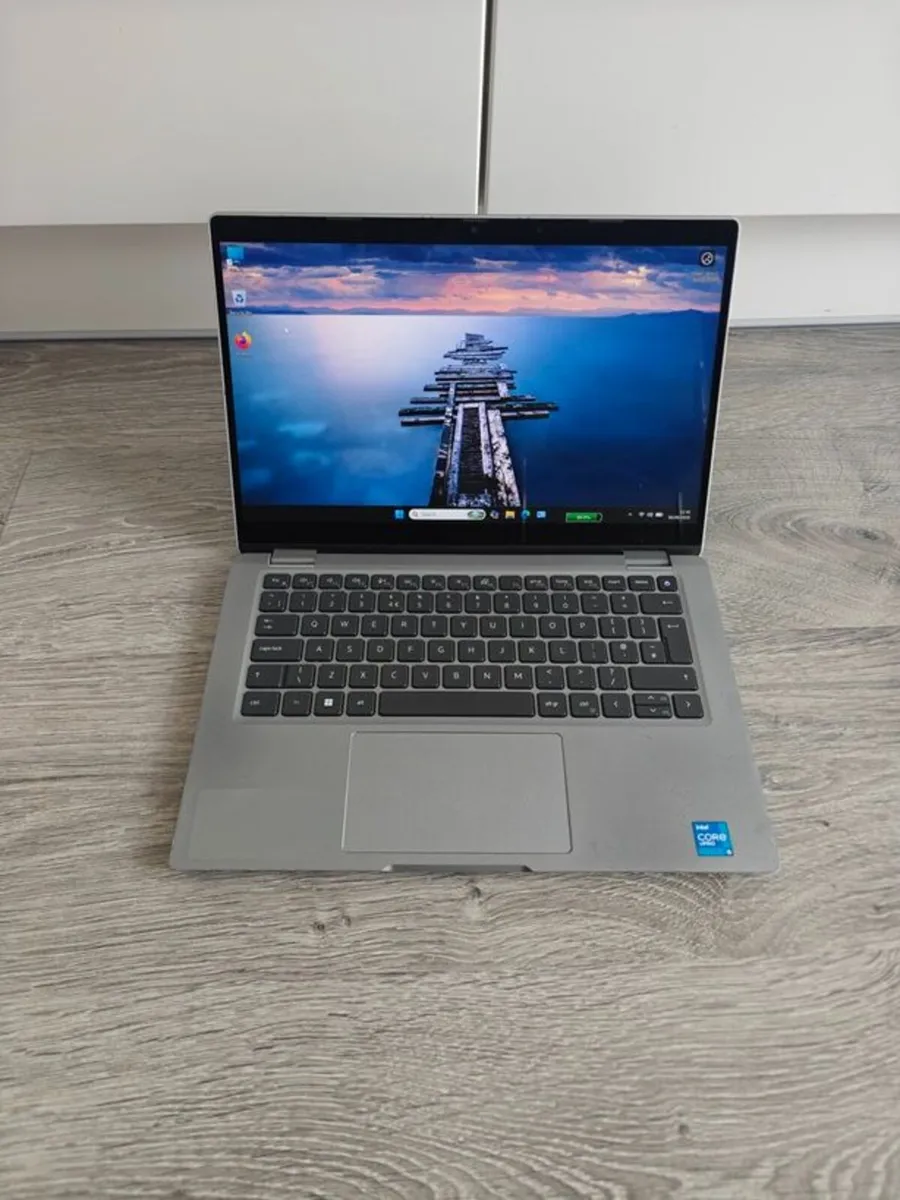 DELL Latitude 5320 2-in-1 360 Rotated Touchscreen - Image 2