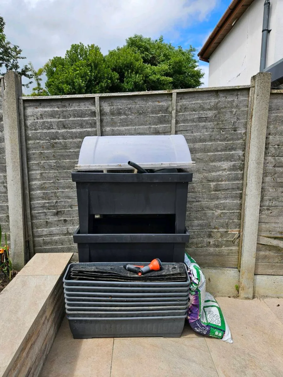 Garden planters - Image 1