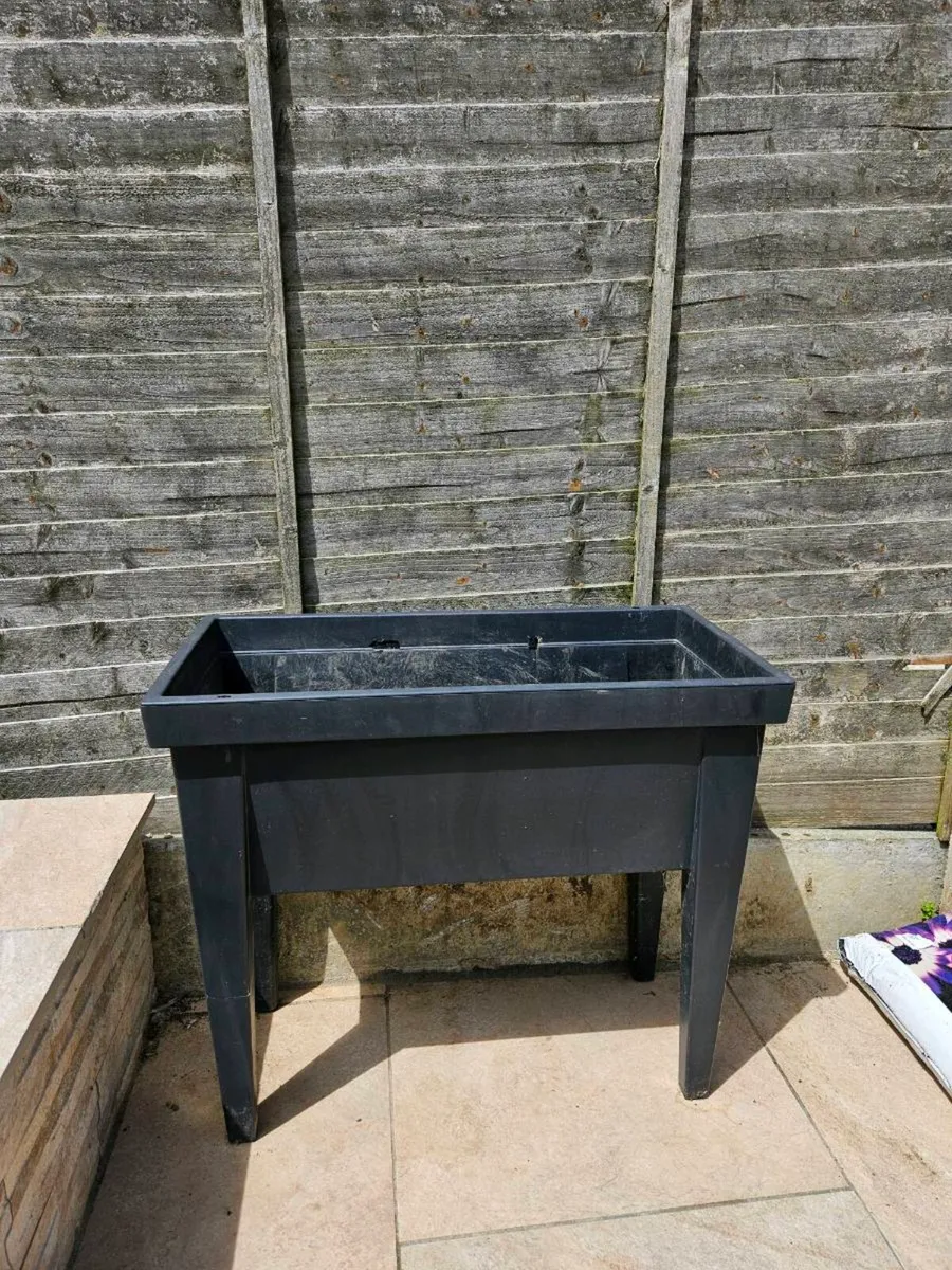 Garden planters - Image 3