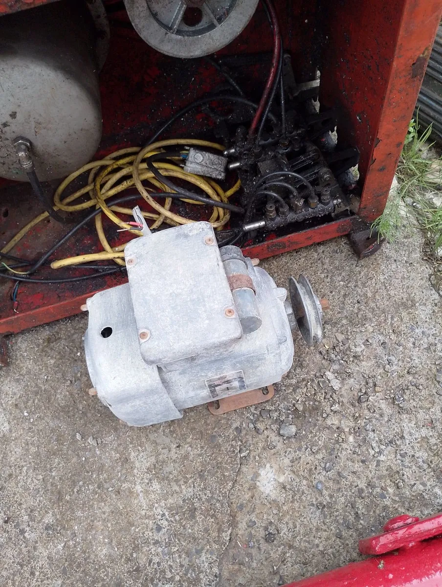 Corghi tyre machine motor - Image 1