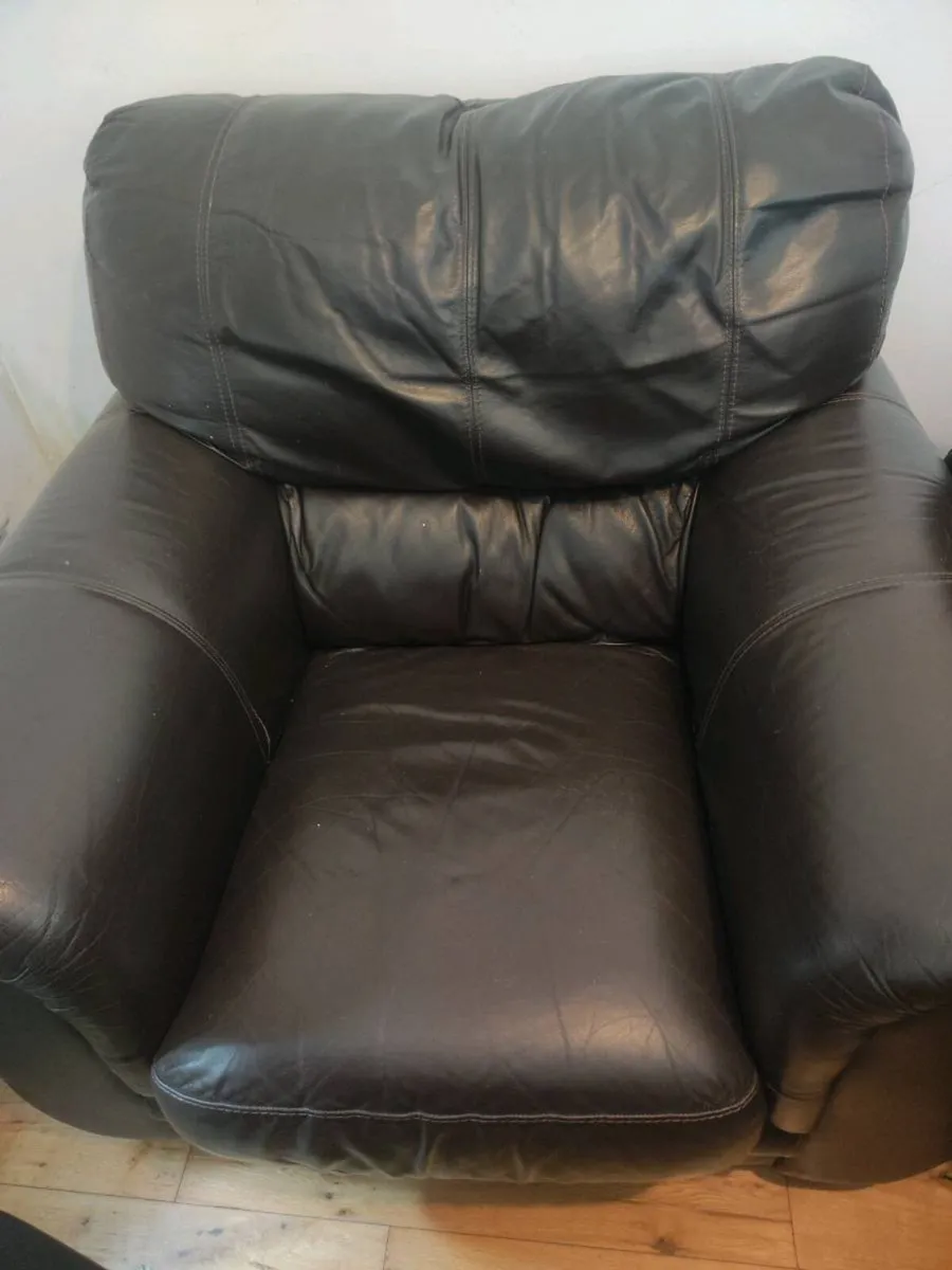 3 piece suite - Image 1
