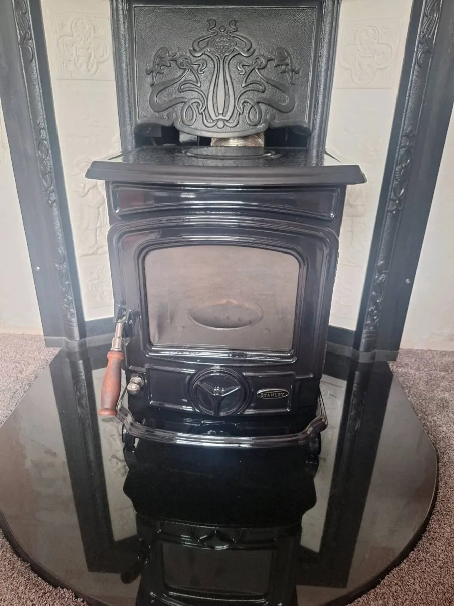 Oil stove - Image 1
