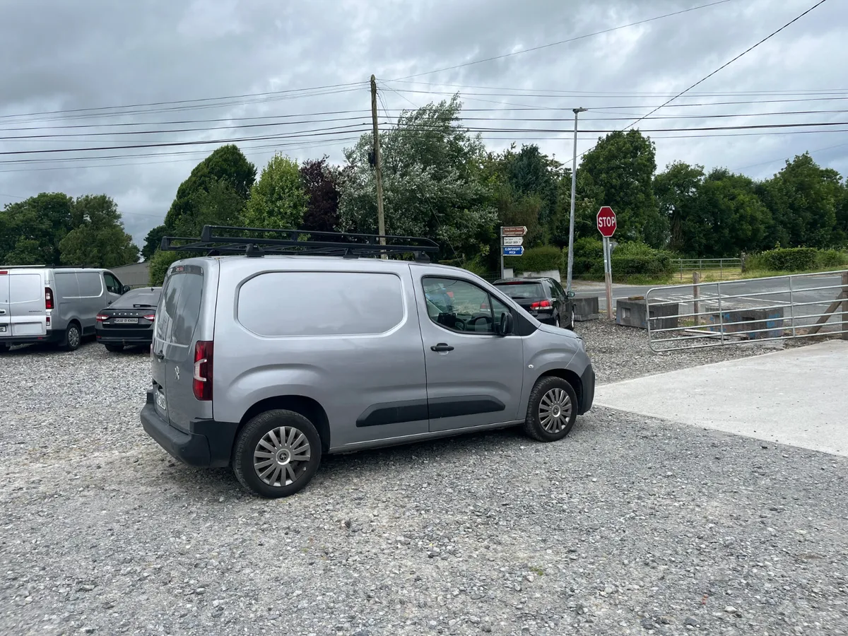2019 Peugeot Partner 1.6 HDi 3 seater - Image 2