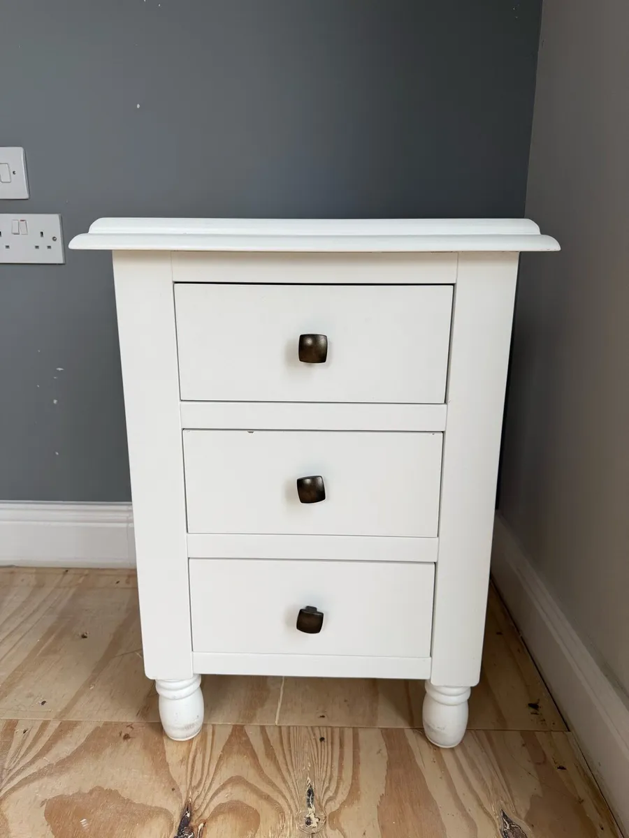 White 3-Drawer Bedside Cabinet / Chest of Drawers - Image 1