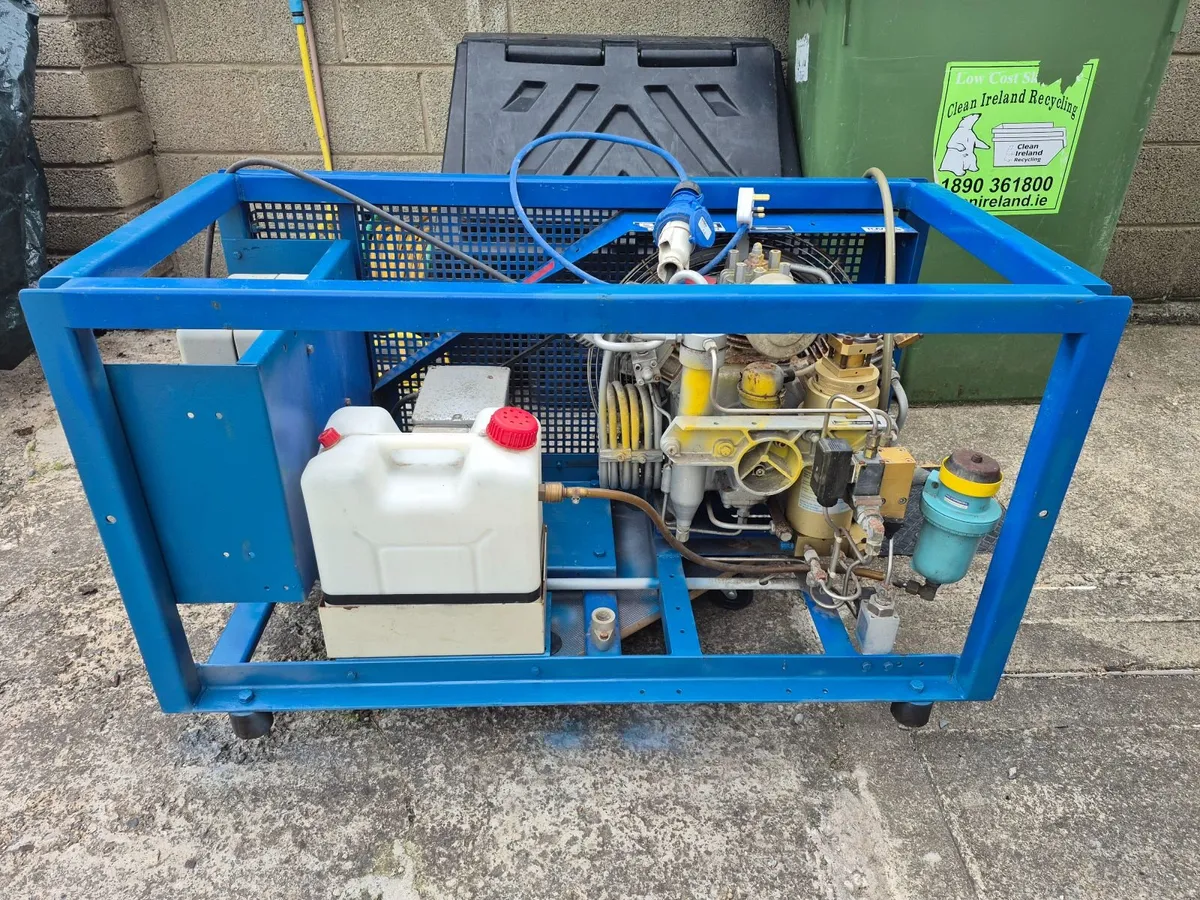 Diving gear - Image 2